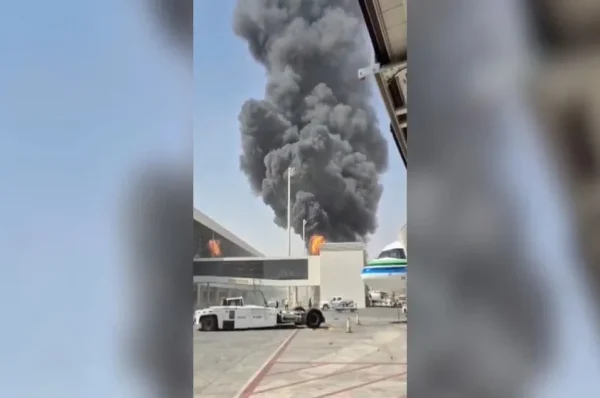 Houthi Beri Amaran Serangan Lapangan Terbang Arab Saudi