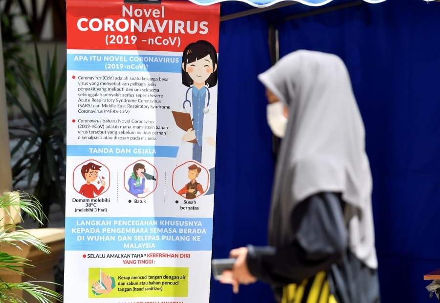 Koronavirus: Rakyat Malaysia bersatu melawan wabak, tetapi berbolak-balik oleh isu politik
