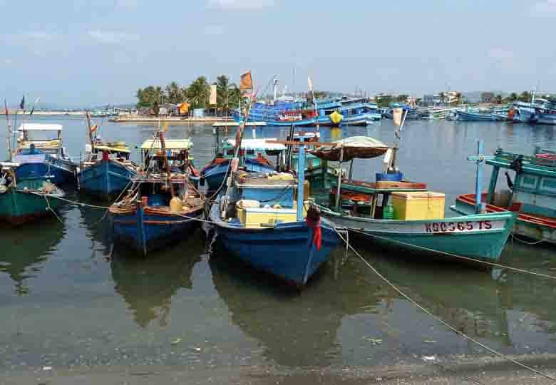 Pengawal Pantai Malaysia Membunuh Nelayan Vietnam