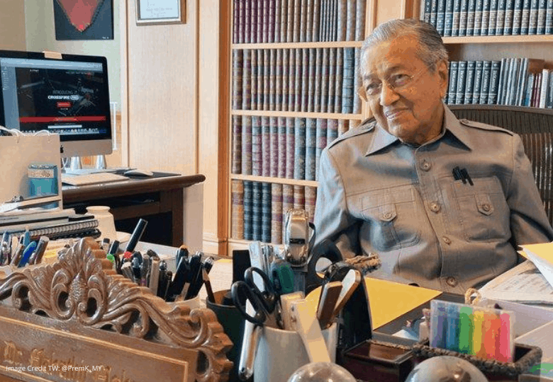 Dr Mahathir mengatakan parti baru tidak akan terikat dengan Pakatan atau Perikatan