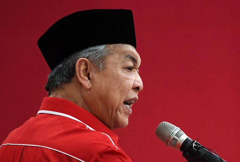 Biarkan kita bertanding untuk pilihan raya kecil Gerik, kata Zahid kepada Bersatu, PAS