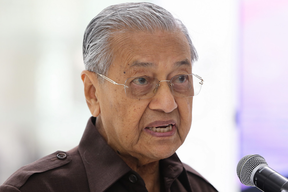 Dr Mahathir mengatakan ‘92’ alasan dia dan Anwar kehilangan jawatan perdana menteri kepada Muhyiddin