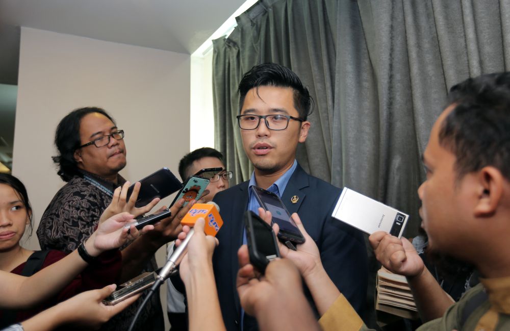 Bekas MB Perak Ahmad Faizal diusir demi kebaikan rakyat