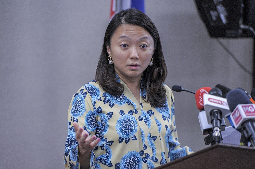Jangan ubah JKM menjadi mesin politik anda, Hannah Yeoh memberitahu Rina Harun