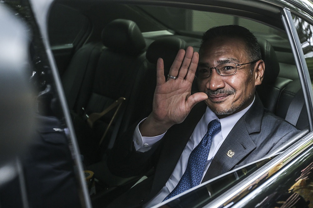 Khabar angin mengatakan Hishammuddin akan dijadikan timbalan PM
