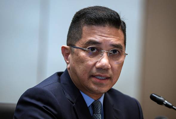 Malaysia tidak kehilangan pelaburan asing – Azmin