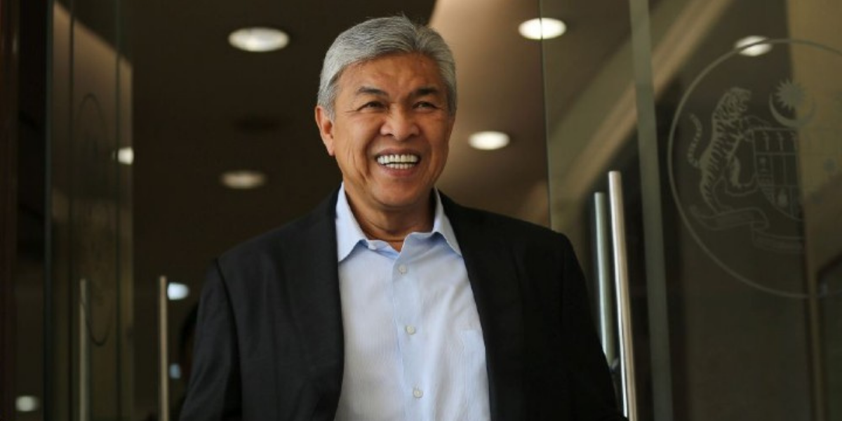 Mengaku Zahid dianiaya, peguam mencadangkan pendakwa menjatuhkan beberapa tuduhan ‘kosong’