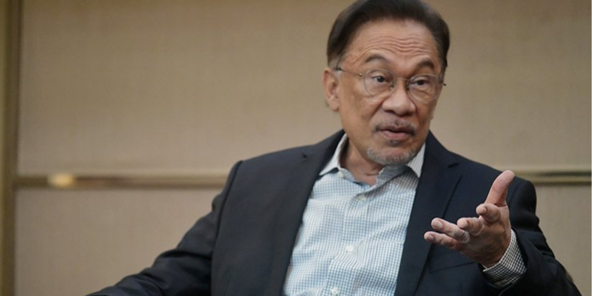 Anwar menuntut MoF menjelaskan mengapa Maybank, CIMB, RHB memberi Genting Hong Kong RM2.5b pinjaman tidak bercagar