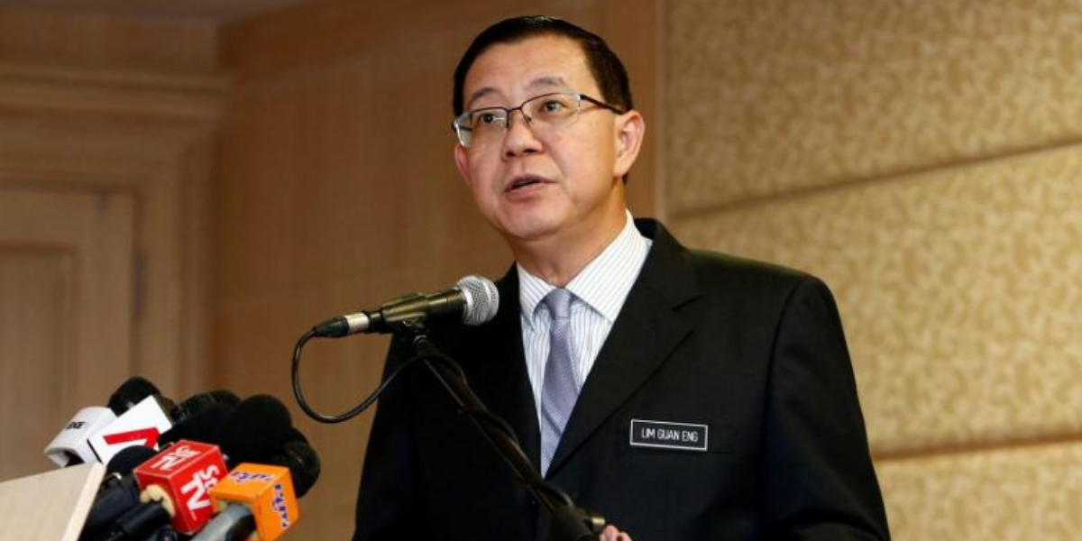 Guan Eng mempertikaikan Azmin bahawa Malaysia destinasi paling menarik untuk pelaburan asing