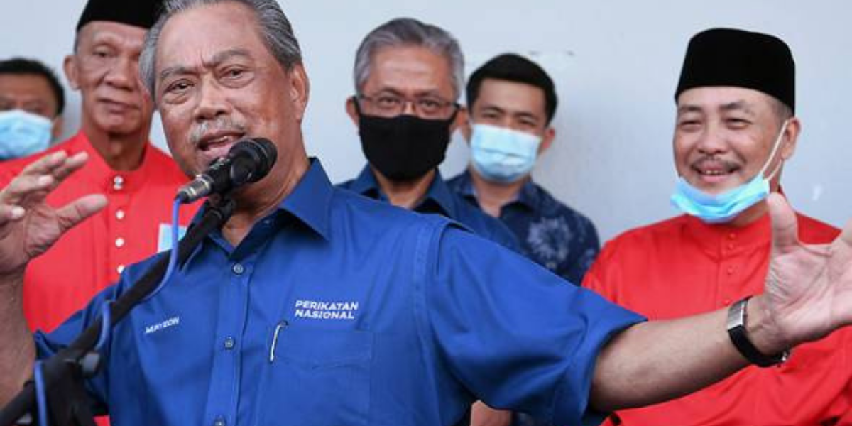 Muda bermain permainan berbahaya dengan menyerang PKR di Larkin