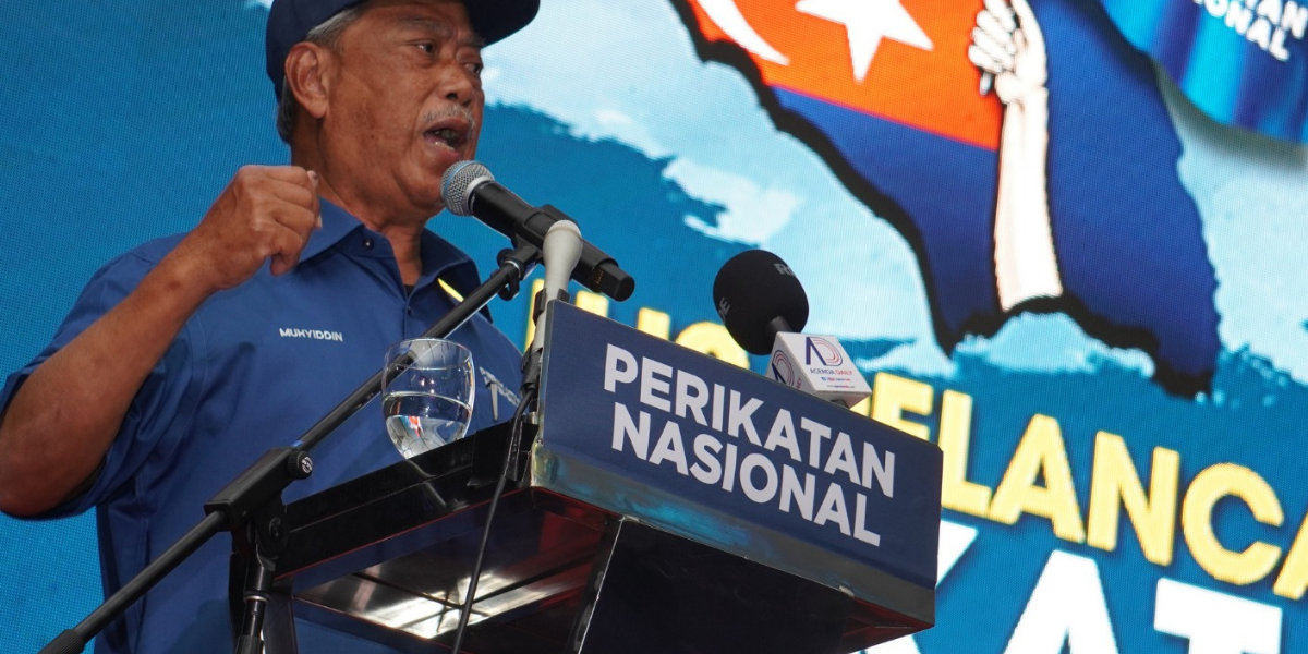 Calon-calon berusaha keras untuk menarik pengundi Undi18 dalam pilihan raya Johor