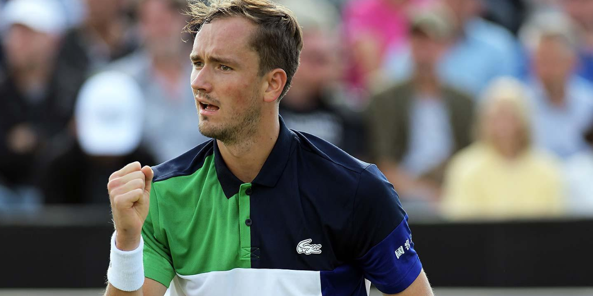 Medvedev into Halle last-eight after another victory over Ivashka