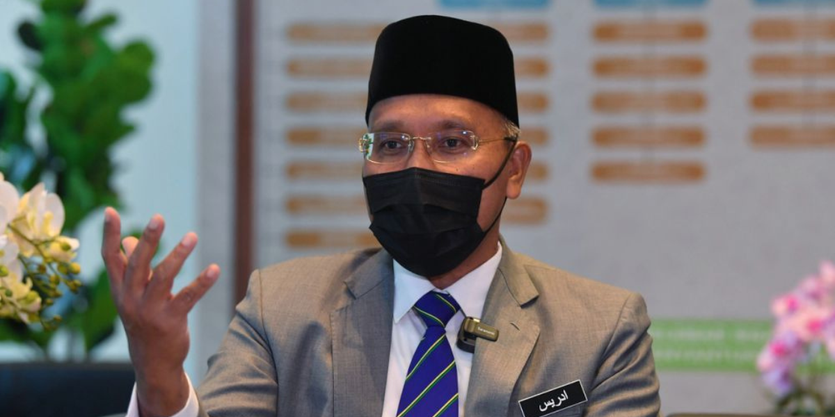 Menteri hal ehwal agama menasihatkan umat Islam supaya tidak menyertai perayaan rakyat Jepun yang akan diadakan di Shah Alam bulan depan