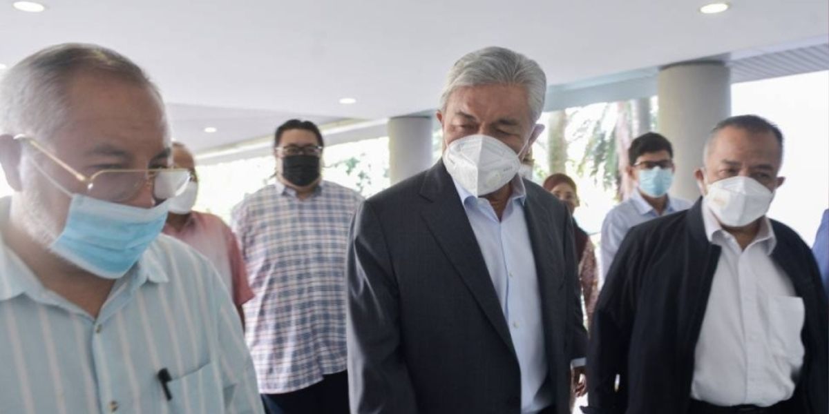 Biasa bagi perniagaan melobi pegawai kerajaan untuk kontrak, kata bekas pengarah syarikat dalam perbicaraan Zahid Hamidi berhubung perjanjian sistem visa