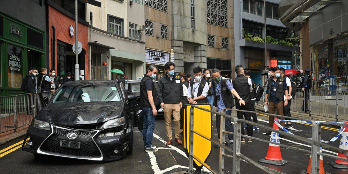 Rakaman dramatik serangan geng parang Hong Kong muncul