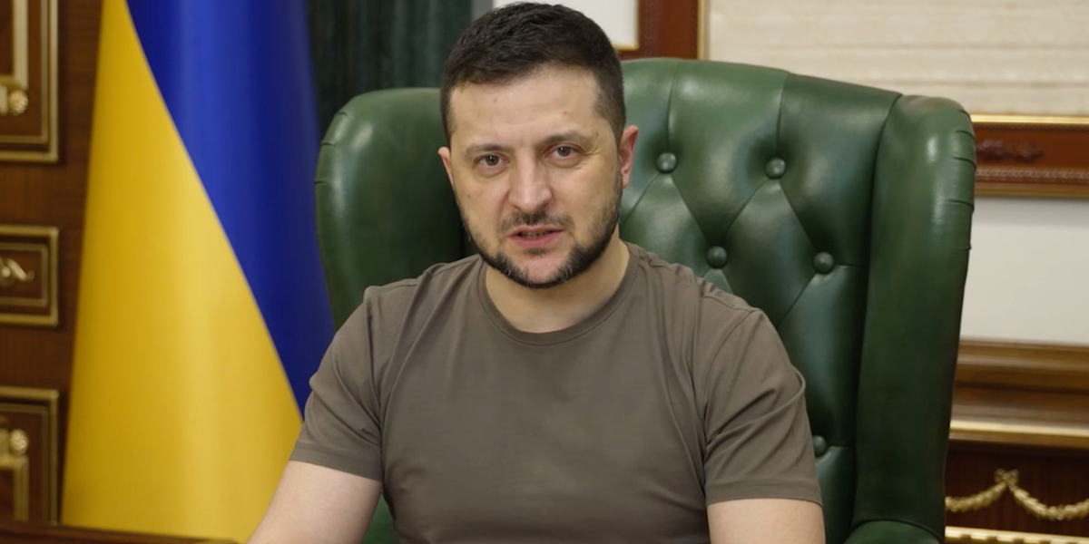 Presiden Ukraine melawat barisan hadapan ketika pertempuran sedang berlangsung
