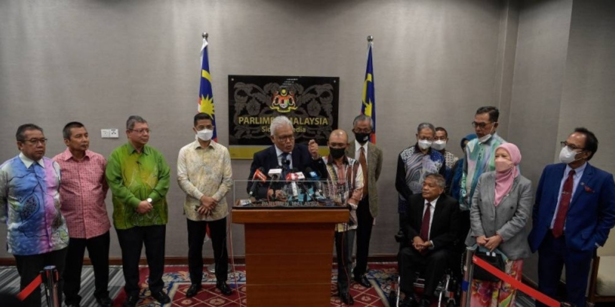 Menteri Dalam Negeri: Dengan RUU Anti-Hopping diluluskan, RoS mengkaji perlembagaan parti politik