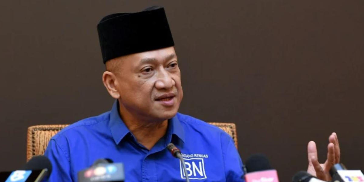 Nazri Aziz berkata tugasnya untuk mempertahankan kerajaan semasa, tidak bertanggungjawab terhadap rakan parti Umno untuk mengatakan PM boleh memanggil pilihan raya pada bila-bila masa