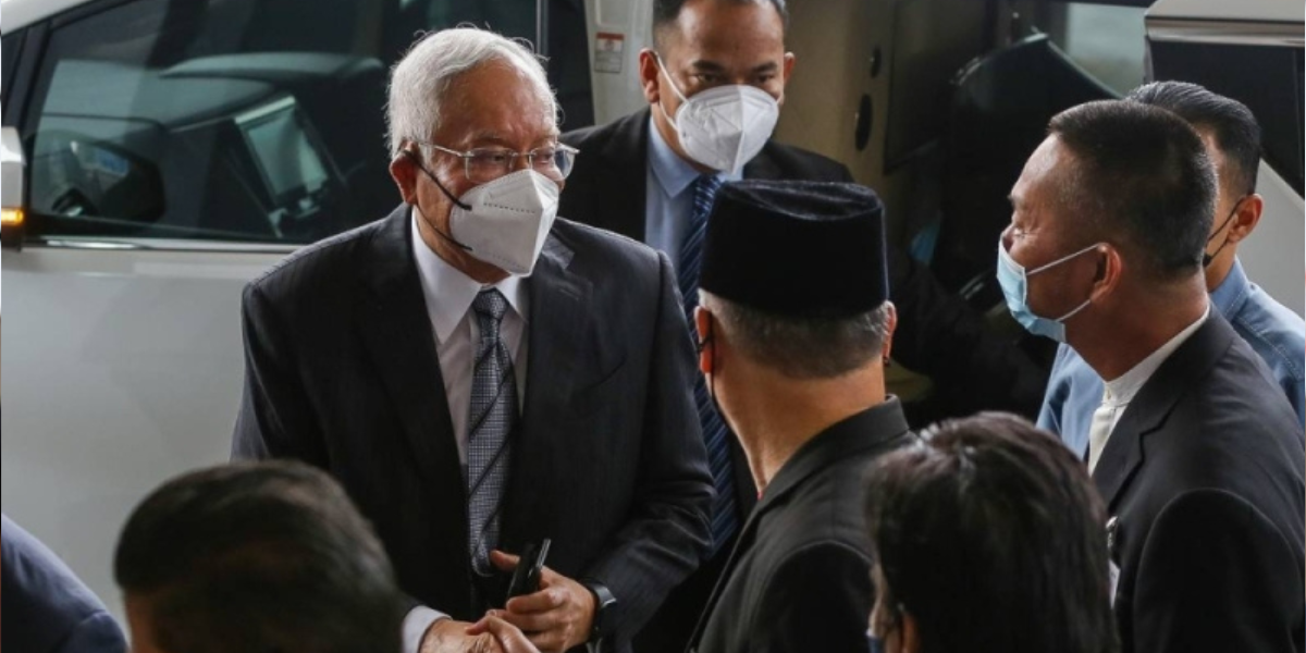 Najib menggugurkan Shafee untuk rayuan SRC, melantik firma Zaid Ibrahim sebagai peguam baharunya