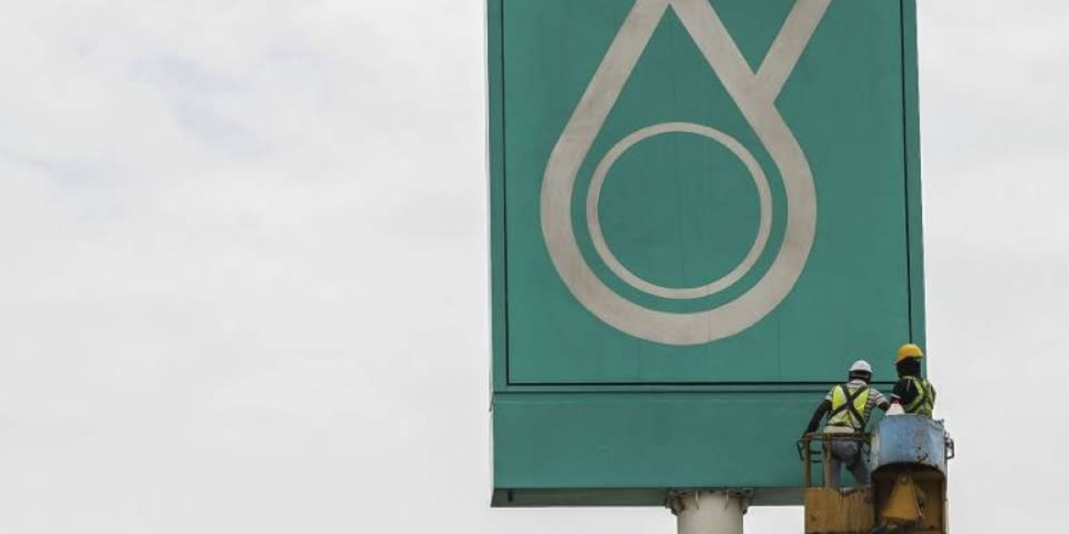 Dewan Rakyat tercetus apabila Speaker menolak usul untuk membahaskan rampasan aset Petronas oleh pihak yang menuntut Sulu