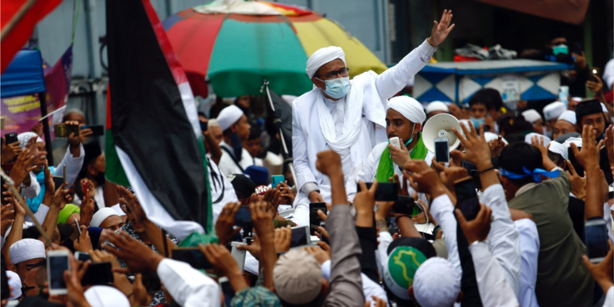 Ulama Indonesia kontroversi dibebaskan dengan parol