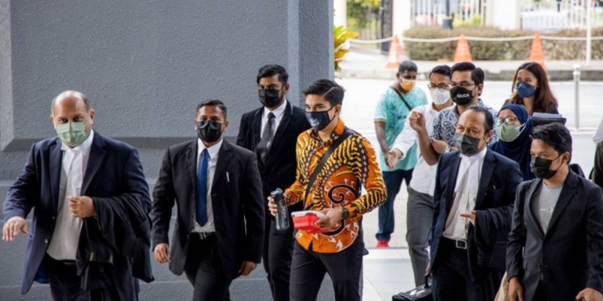 Pembelaan berusaha untuk mendakwa saksi bintang dalam perbicaraan Syed Saddiq atas keterangan yang bercanggah