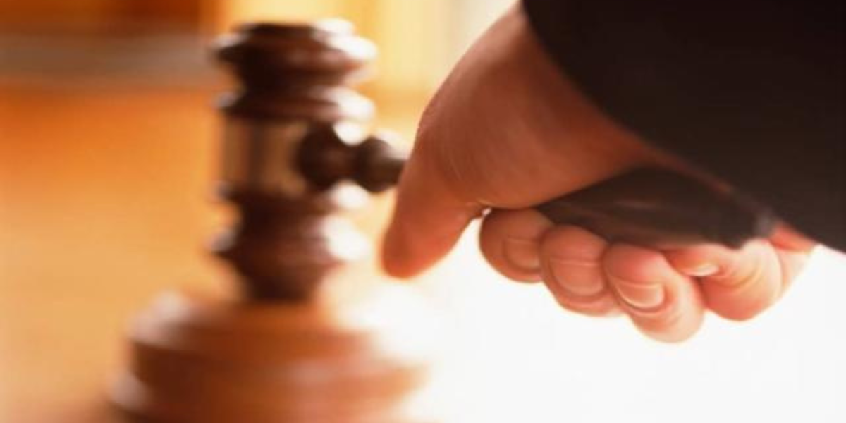 Dibebaskan daripada 600 pertuduhan yang dianggap rosak, pengusaha kedai bebas cukai Perak mencapai penyelesaian secara baik dengan Kastam untuk menamatkan semua pendakwaan