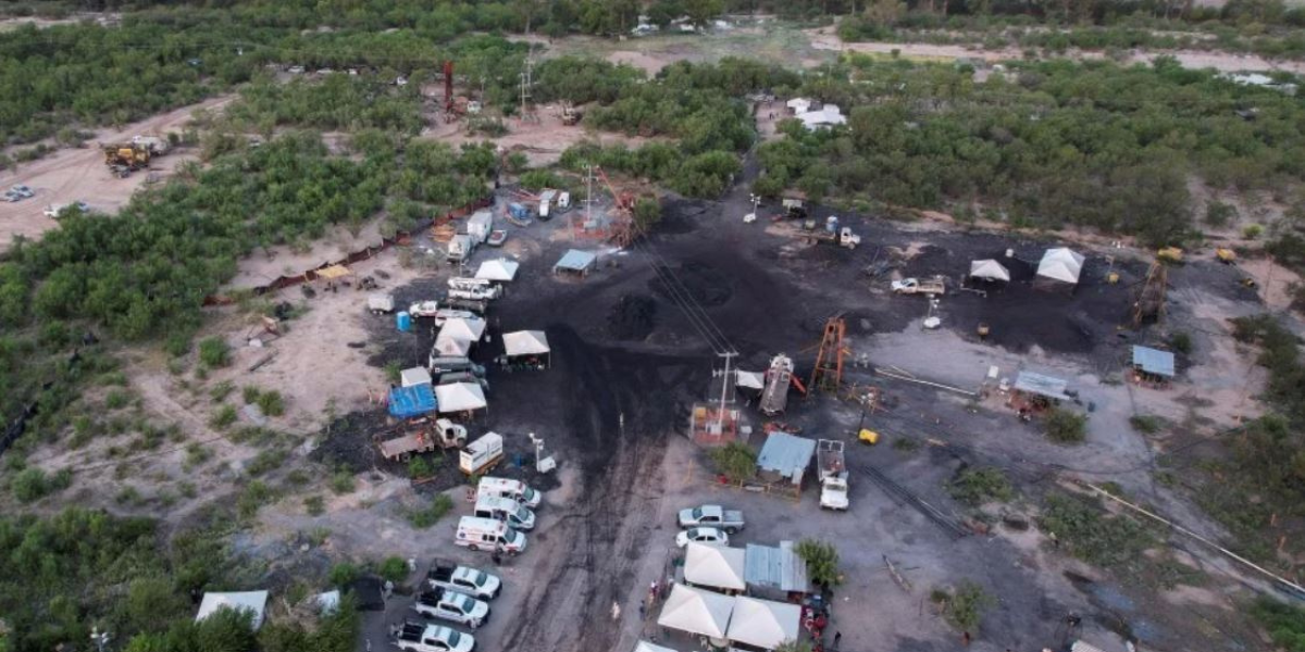 Kegelapan dan serpihan menghalang usaha menyelamat di lombong Mexico yang banjir