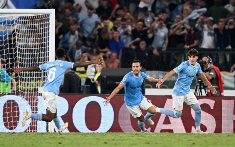 Lazio membenam Inter 3-1 untuk menduduki tempat teratas