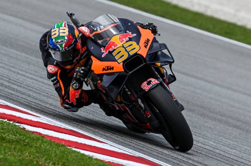 Binder mendahului latihan pertama untuk MotoGP Malaysia