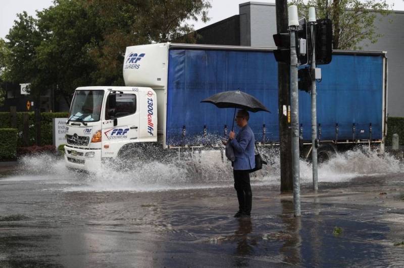 Hujan lebat, banjir kilat mengancam tenggara Australia