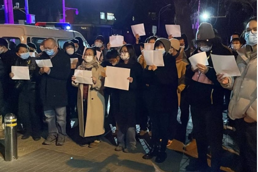 Warga Beijing Berkumpul untuk Perhimpunan Anti-Lockdown Dingin