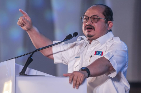 Shamsul Iskandar Dilantik sebagai Setiausaha Politik Kanan PM