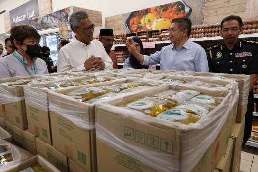 Lapan Barangan Makanan Disenaraikan Di Bawah Skim Kawalan Harga untuk CNY