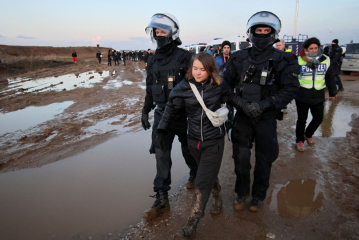 Greta Thunberg Dibebaskan selepas Penahanan Ringkas di Bantahan Lombong Jerman