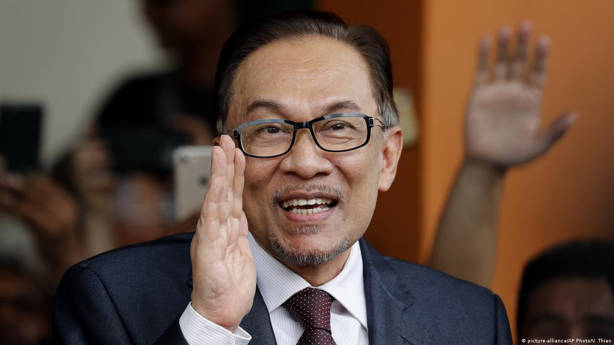 Menjelang 100 Hari Pentadbiran Anwar Ibrahim