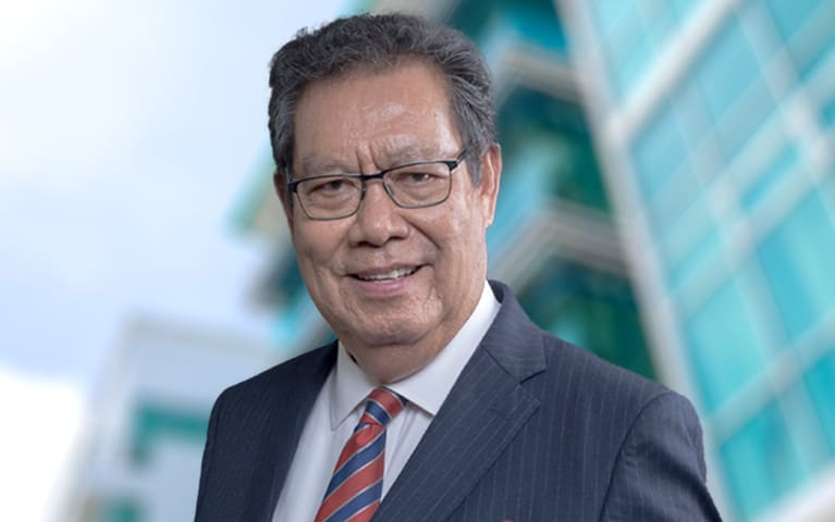 Tan Sri Sulong Matjeraie Dilantik Sebagai Pengerusi Lembaga Penjaga Dana Kekayaan Masa Depan Berdaulat Sarawak