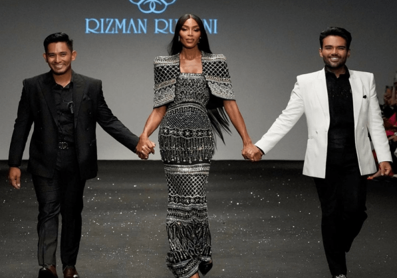 Naomi Campbell Berjalan Untuk Label Malaysia di Minggu Fesyen Dubai