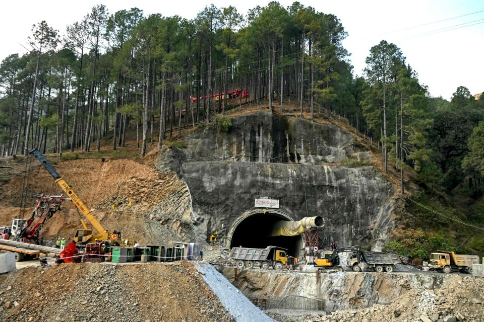 Operasi Menyelamat di Terowong Runtuh Silkyara Uttarakhand Berdepan Risiko Bahaya