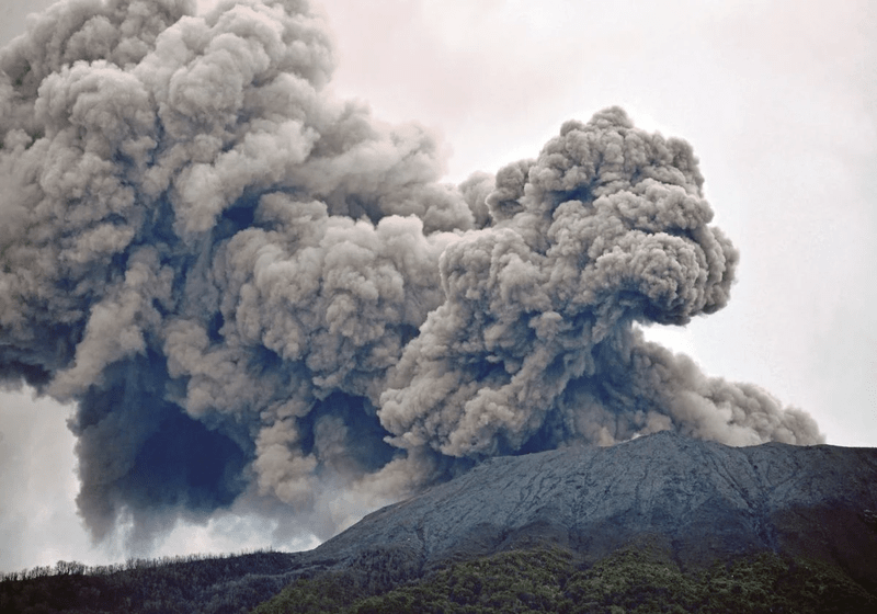 Gunung Berapi Marapi Meletus: 11 Pendaki Maut, Pencarian 12 Lain Dihentikan Sementara