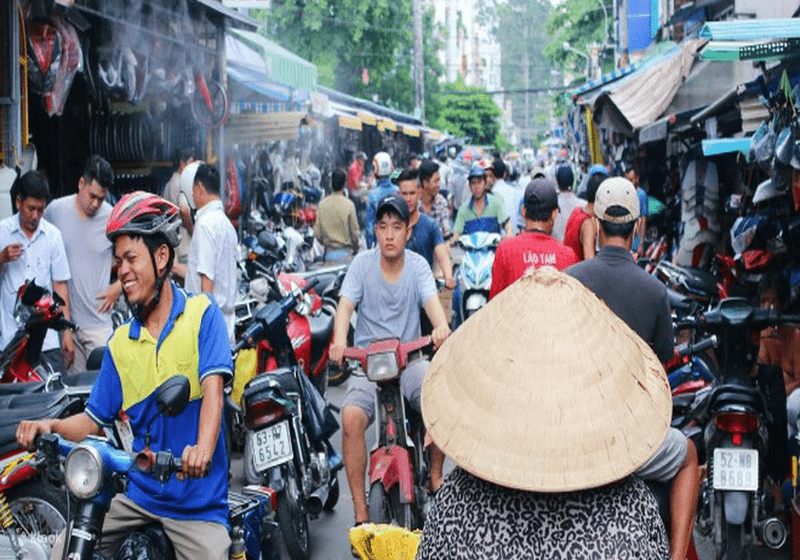 72.8% Penduduk Vietnam Memilih Motosikal Sebagai Pengangkutan Utama
