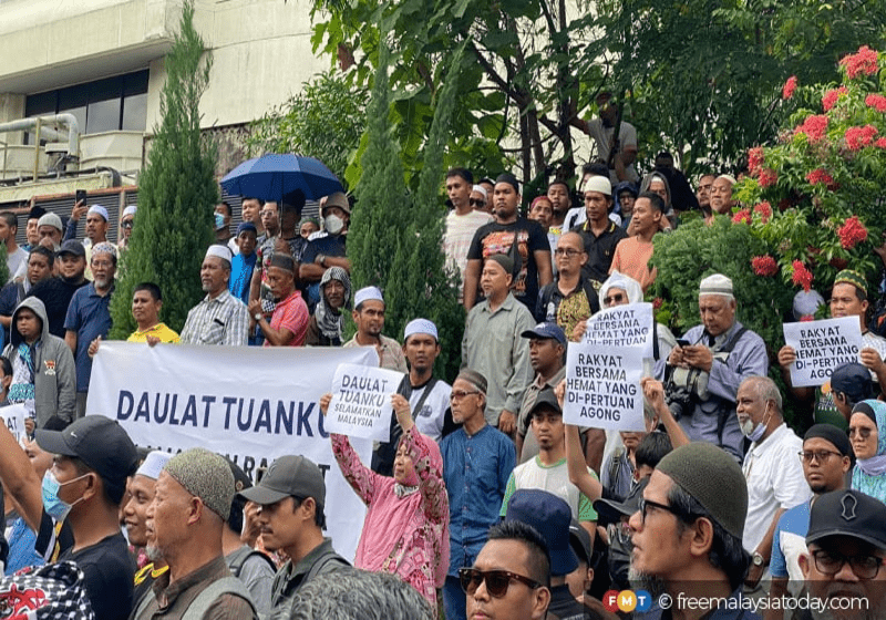 NGO Islam Serahkan Memorandum kepada Istana Negara