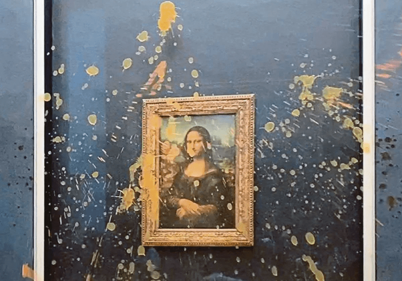 Lukisan Mona Lisa Di simbah Sup Labu Di Muzium Louvre Paris