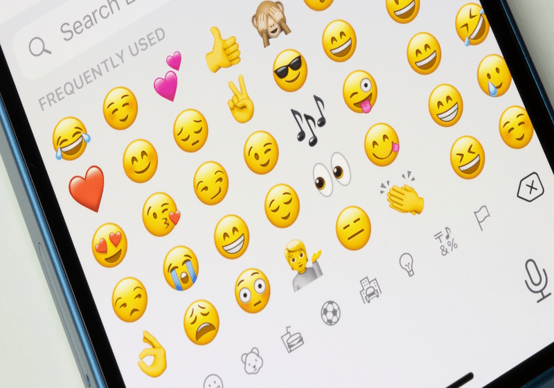 TOP 7 Emoji Paling Popular 2023 di Media Sosial