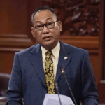 MP Pendang Awang Hashim, Wakil Rakyat Pertama Diarah Keluar Dewan