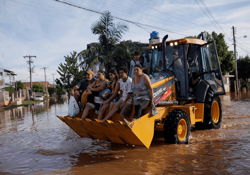 Hujan Lebat Mengganggu Usaha Penyelamatan di Selatan Brazil