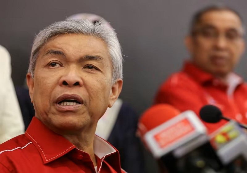 Zahid Hamidi Nafi Tengku Zafrul Keluar UMNO, Sertai PKR