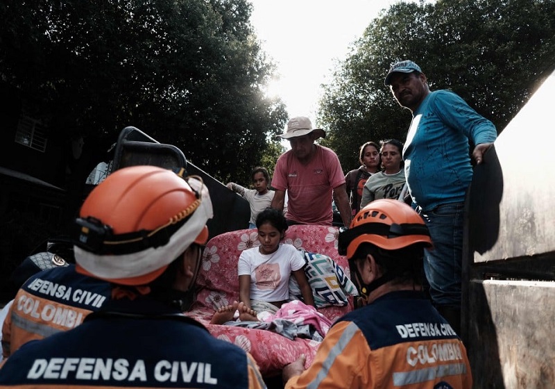 Ribuan Dipindahkan Akibat Serangan Gerila di Colombia