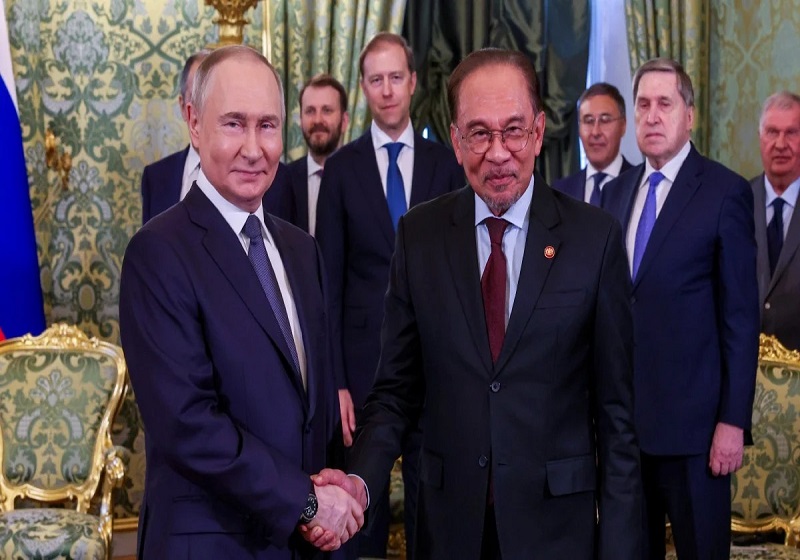 Anwar Sampaikan Perspektif Malaysia di Rusia, Terima Ijazah Kehormat daripada MGIMO