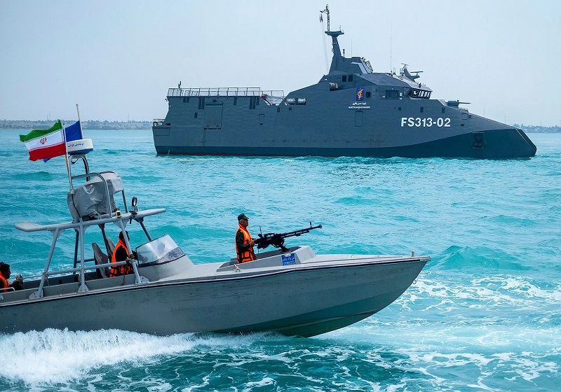 Iran Ugut Tutup Selat Hormuz: Ini Bahayanya!